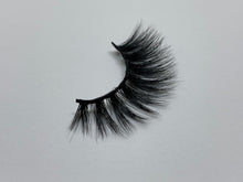 Load image into Gallery viewer, Pretty Fabulous